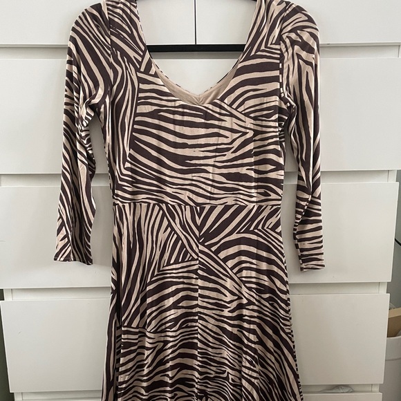 NWOT H&M Midi Dress - Picture 5 of 8